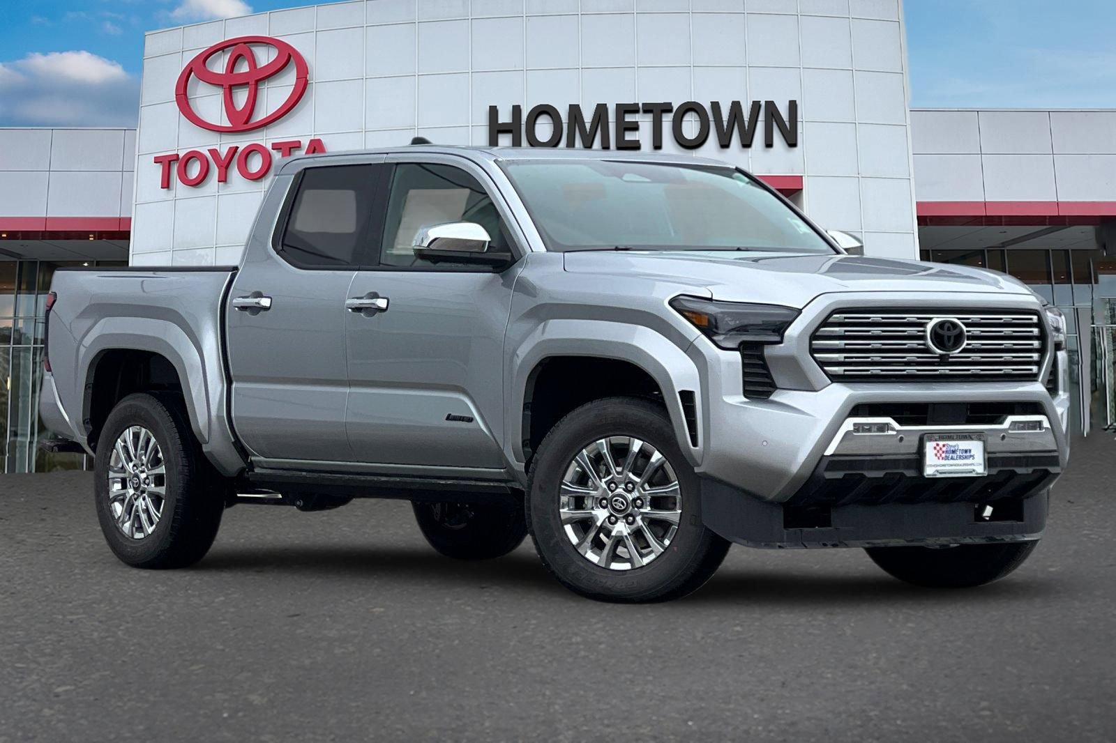 Used 2024 Toyota Tacoma Limited w/ Limited Package (LT) AWD/4WD image 2