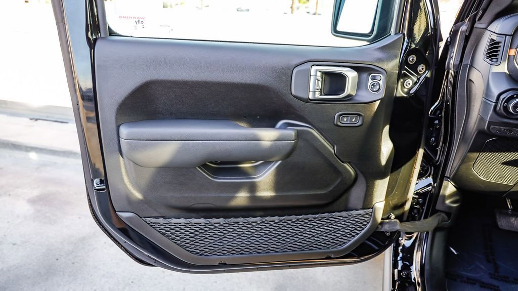 New 2026 Jeep Gladiator Mojave image 25