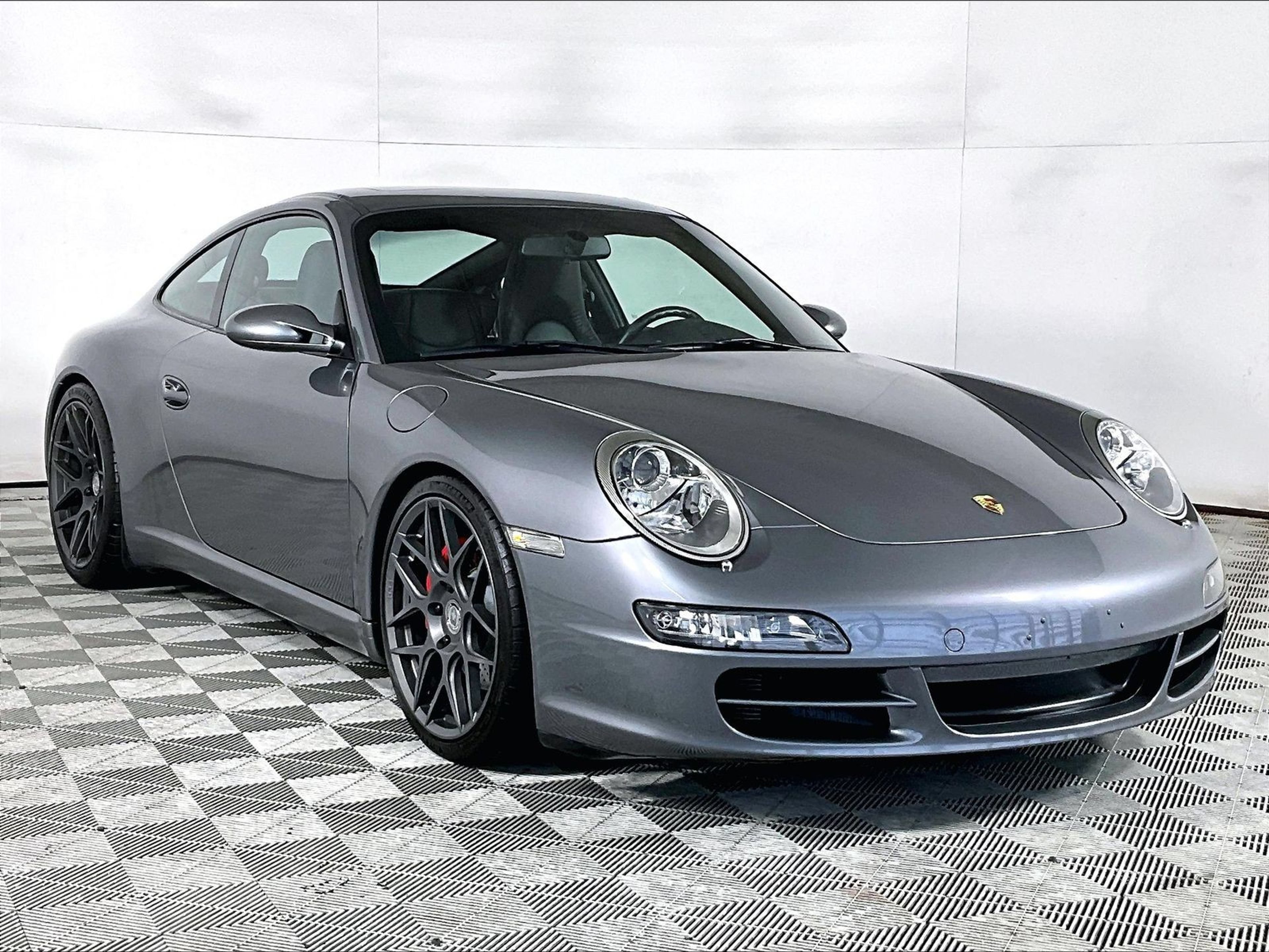 Used 2005 Porsche 911 Carrera S RWD image 7