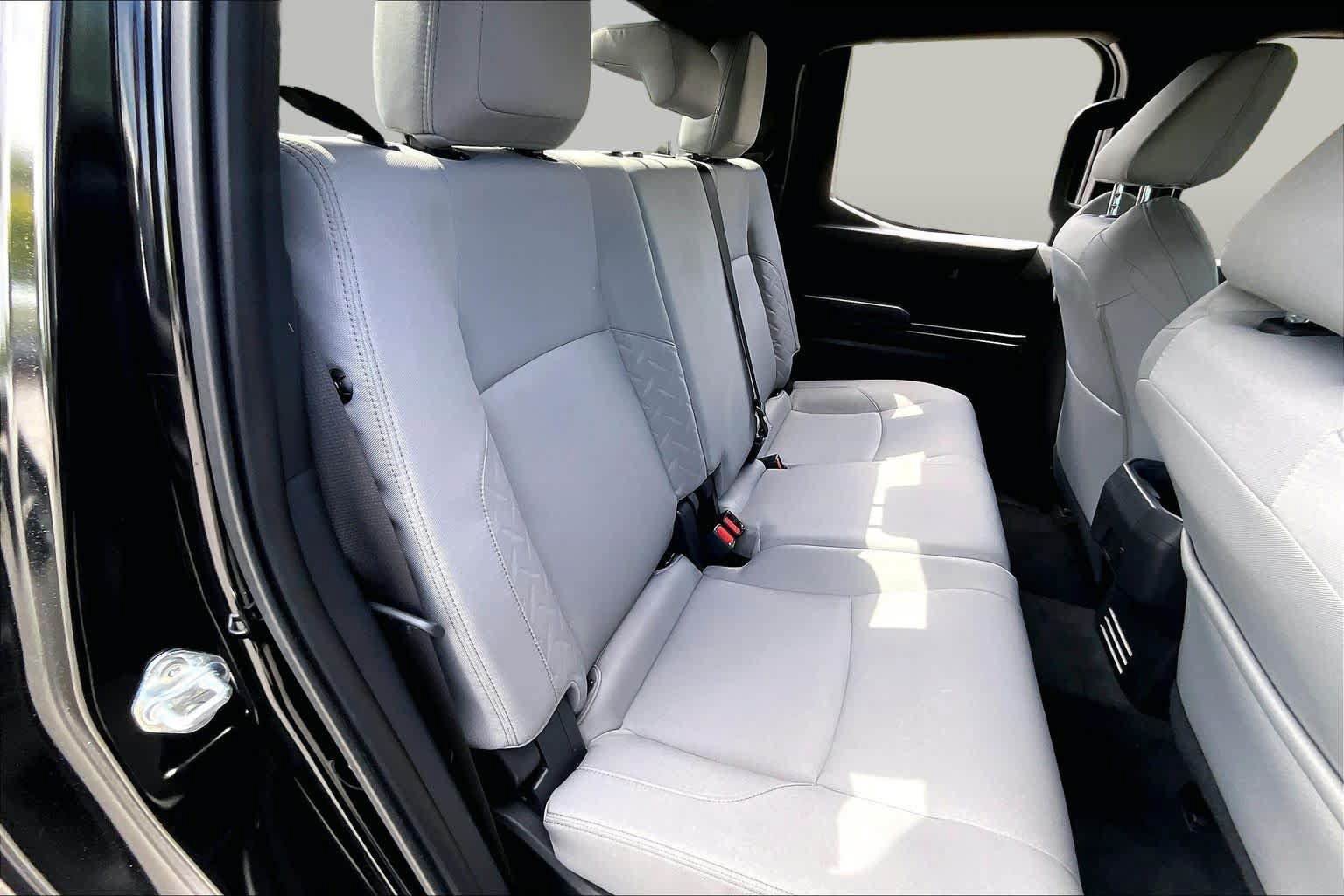 Used 2025 Toyota Tacoma SR5 AWD/4WD image 20