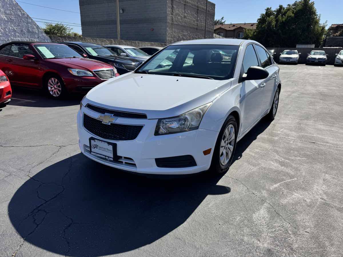 Used 2012 Chevrolet Cruze LS w/ Connectivity Package FWD image 12