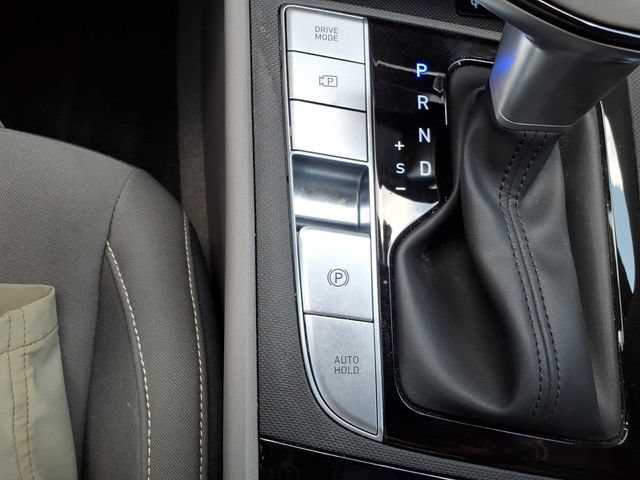 Certified 2025 Hyundai Elantra SEL FWD image 21