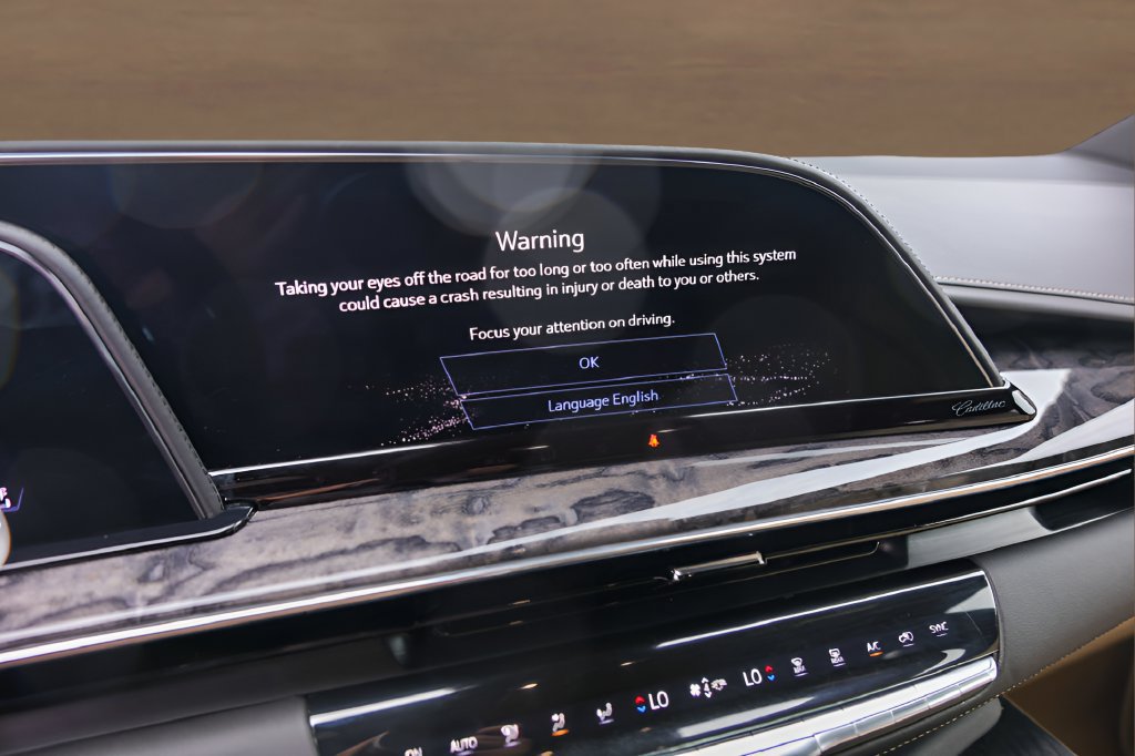 Used 2021 Cadillac Escalade Premium Luxury RWD image 17