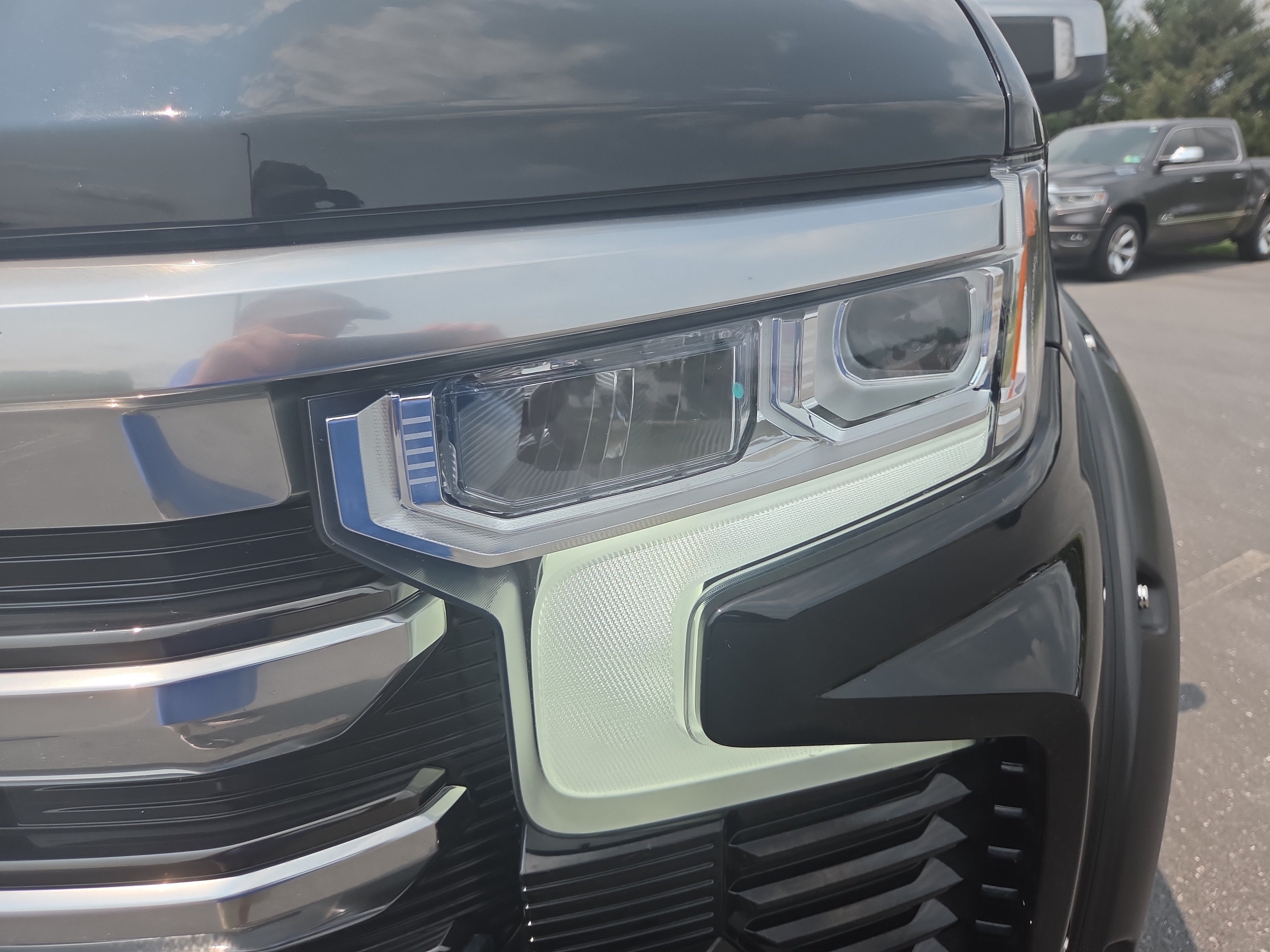 Used 2023 Chevrolet Silverado 1500 High Country w/ LPO, Dark Essentials Package AWD/4WD image 21