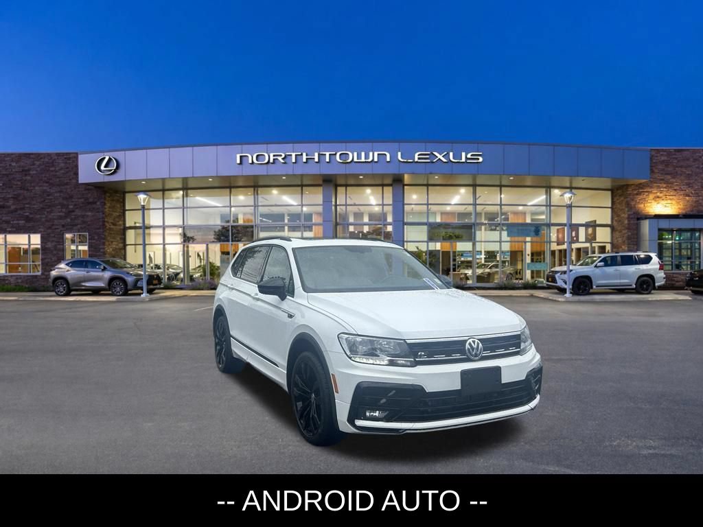 Used 2021 Volkswagen Tiguan SE R-Line AWD/4WD image 3