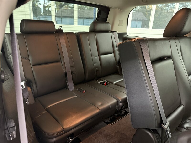 Used 2014 Cadillac Escalade Premium AWD/4WD image 15