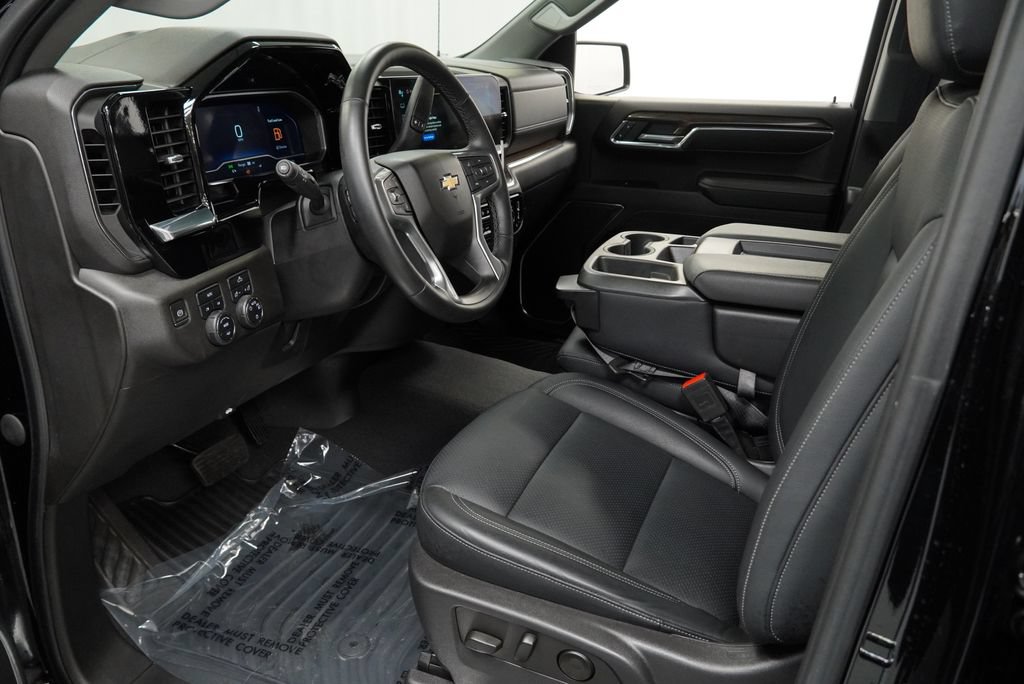 Used 2023 Chevrolet Silverado 1500 LT AWD/4WD image 11
