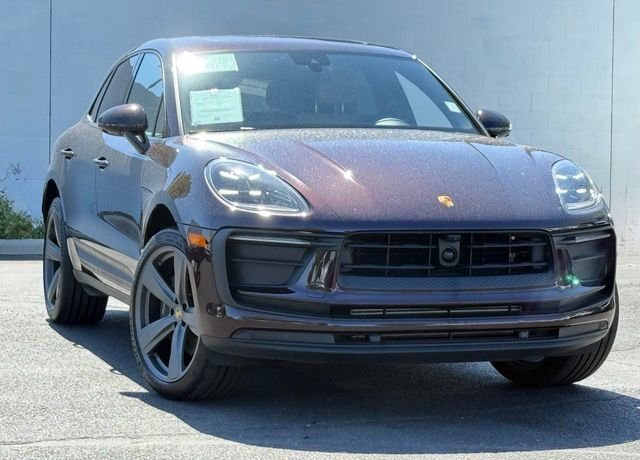 Used 2025 Porsche Macan AWD/4WD image 7