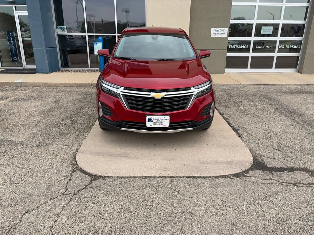 Used 2024 Chevrolet Equinox LT AWD/4WD image 3