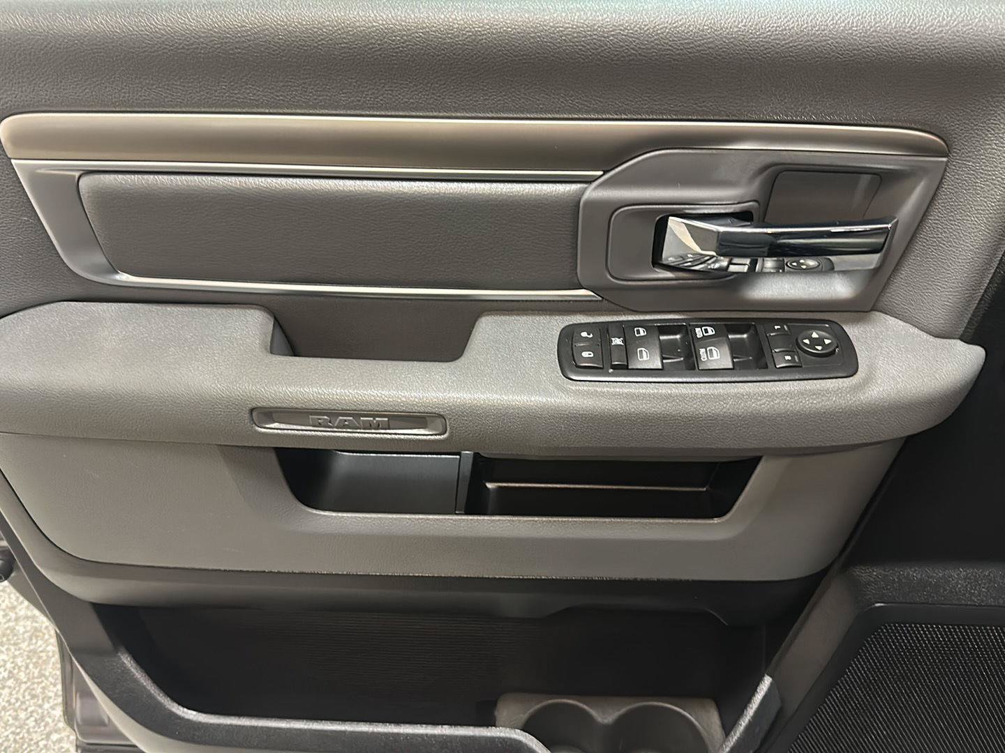 Used 2016 RAM 1500 Big Horn AWD/4WD image 18
