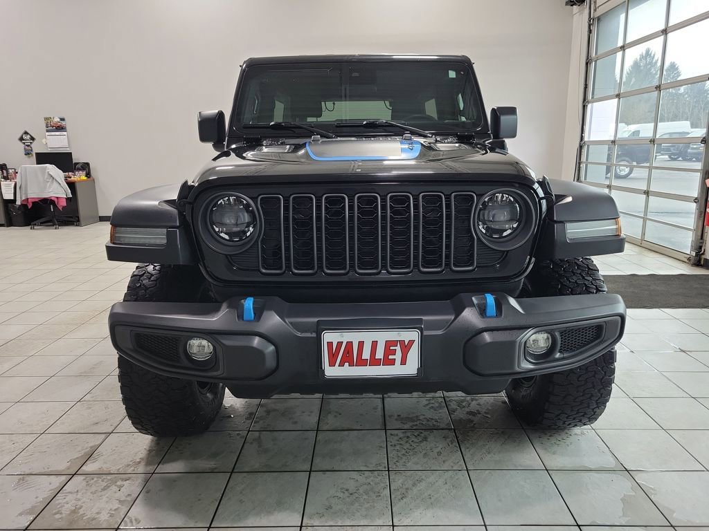 Used 2024 Jeep Wrangler Unlimited Rubicon 4xe image 11