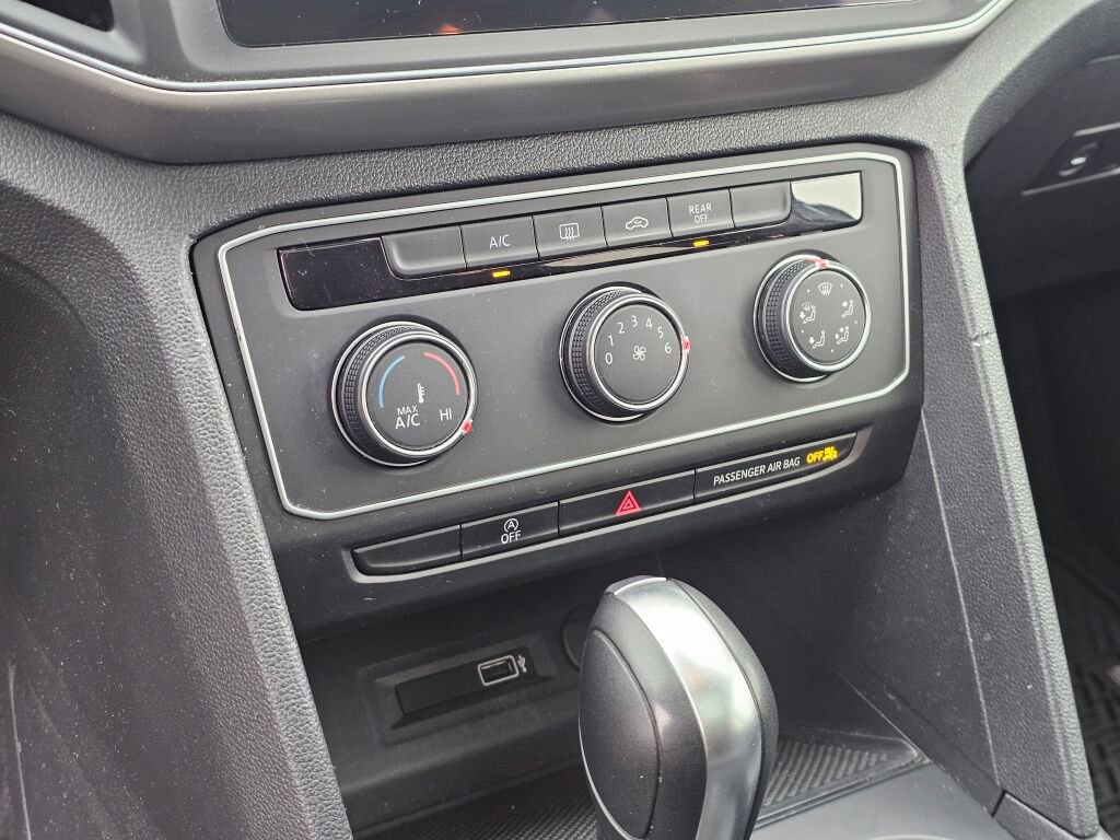 Used 2018 Volkswagen Atlas Launch Edition image 36