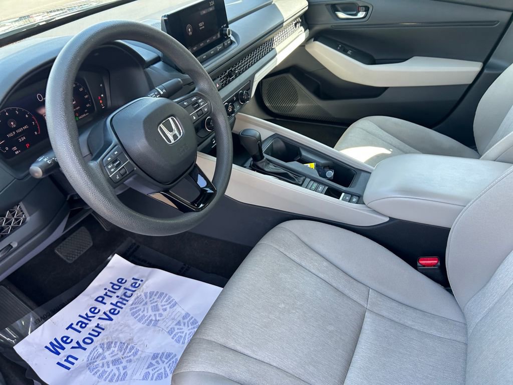 Used 2023 Honda Accord LX image 17