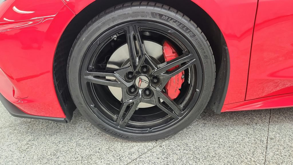Used 2023 Chevrolet Corvette Stingray Preferred Conv w/ Z51 Performance Package RWD image 18
