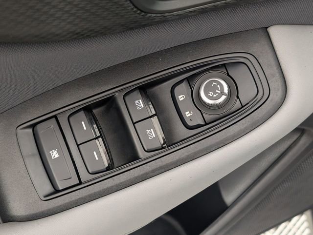 Used 2024 Subaru Outback Premium image 11
