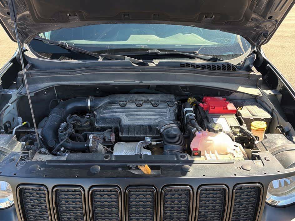 Used 2021 Jeep Renegade Latitude w/ Convenience Group AWD/4WD image 9