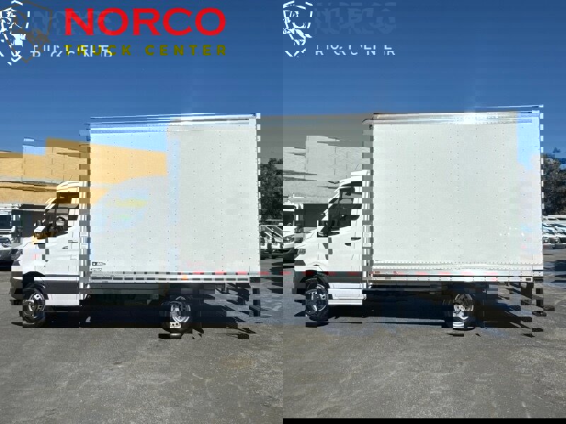 Used 2021 Freightliner Sprinter 3500 image 5