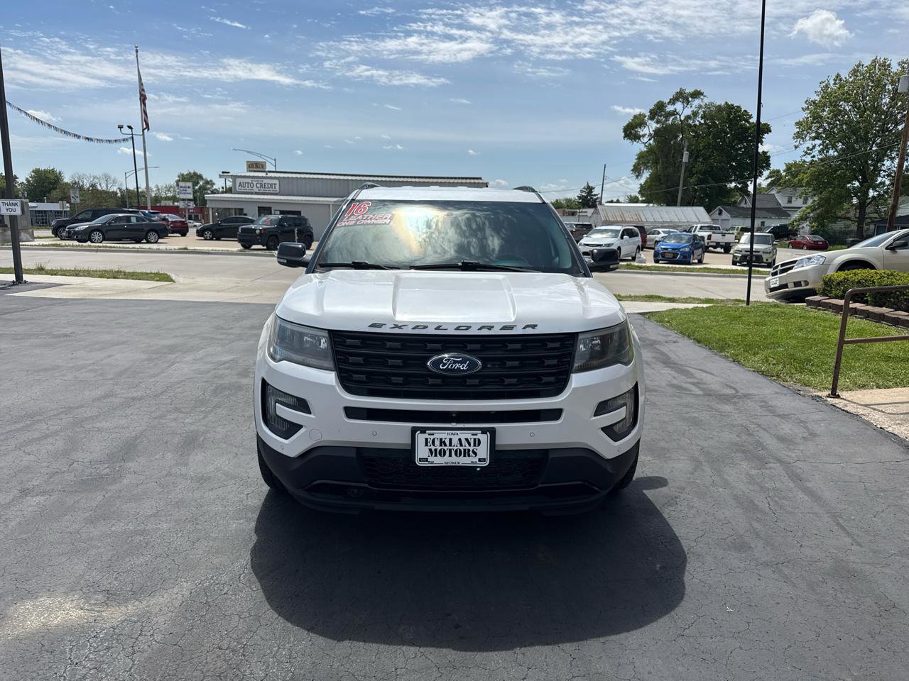 Used 2016 Ford Explorer Sport w/ Equipment Group 401A AWD/4WD image 3