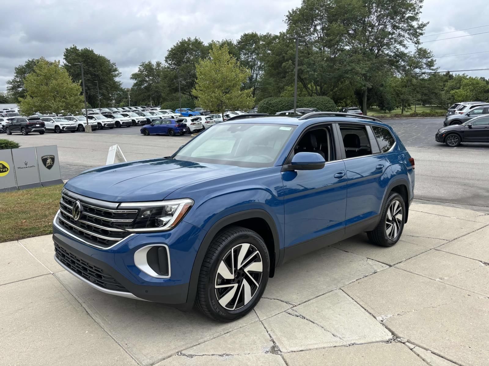 New 2026 Volkswagen Atlas SE AWD/4WD image 3