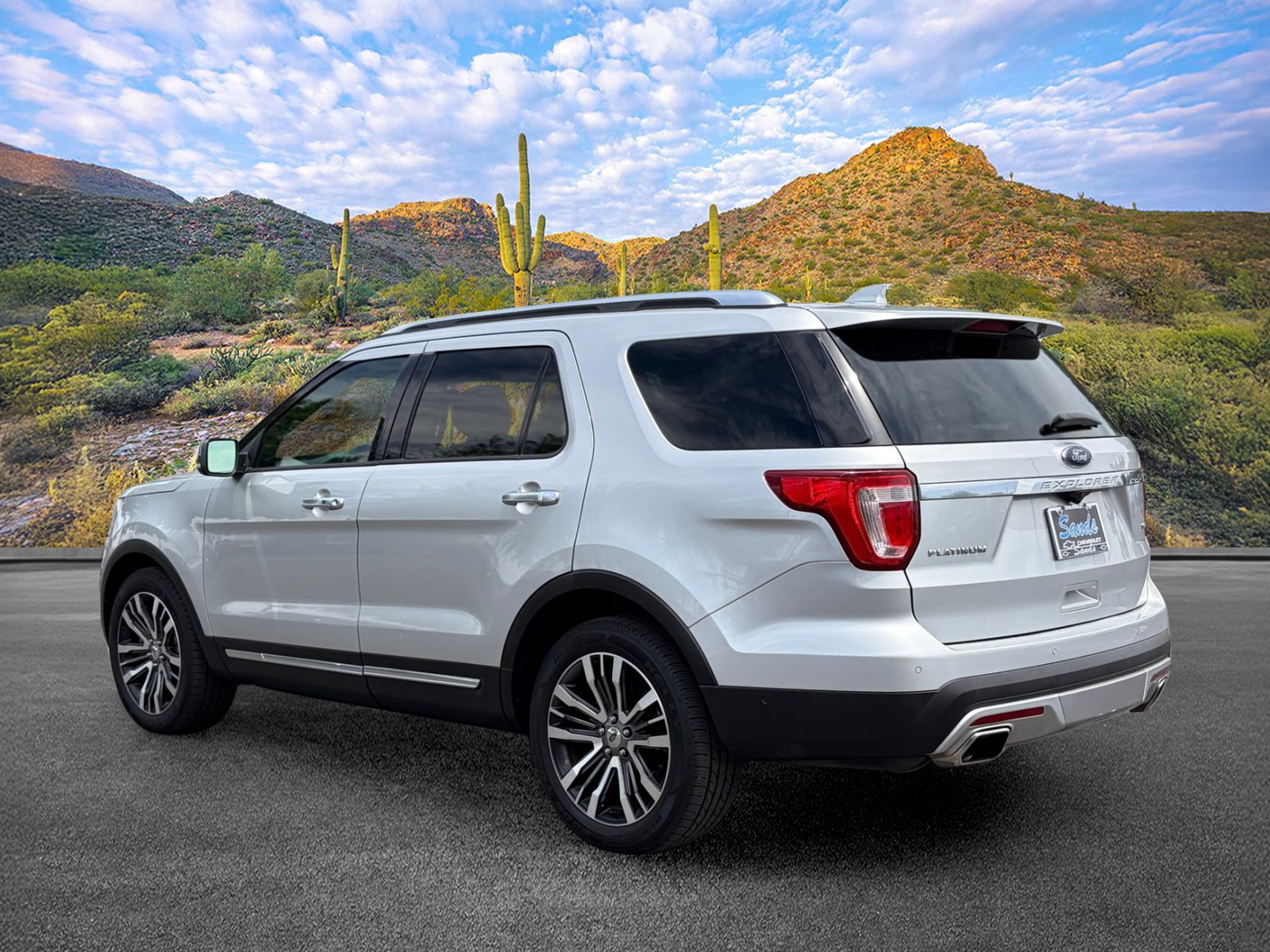 Used 2016 Ford Explorer Platinum AWD/4WD image 8