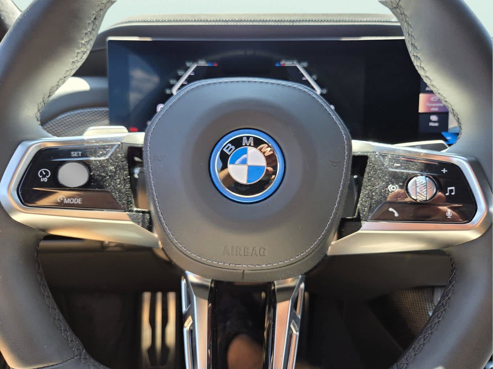 Certified 2023 BMW i7 xDrive60 AWD/4WD image 31