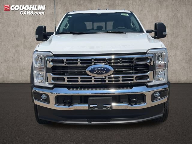 New 2026 Ford F550 4x4 Crew Cab image 2