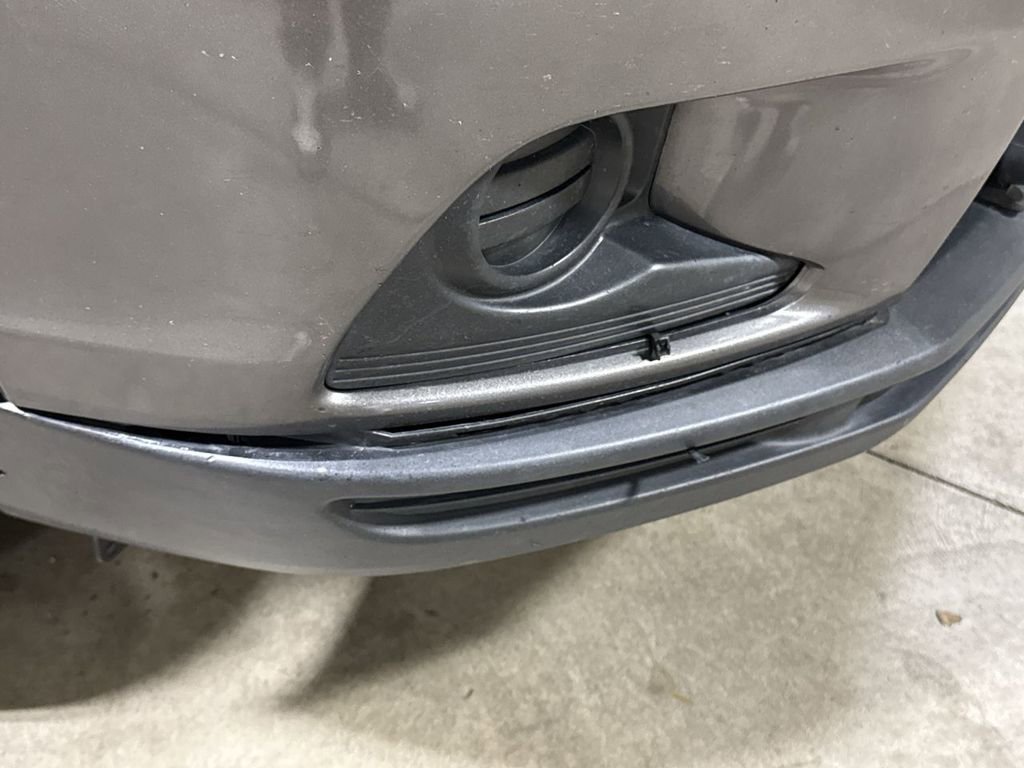 Used 2015 Toyota Highlander LE image 36