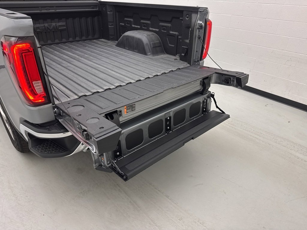 New 2026 GMC Sierra 1500 SLT w/ SLT Premium Plus Package image 8