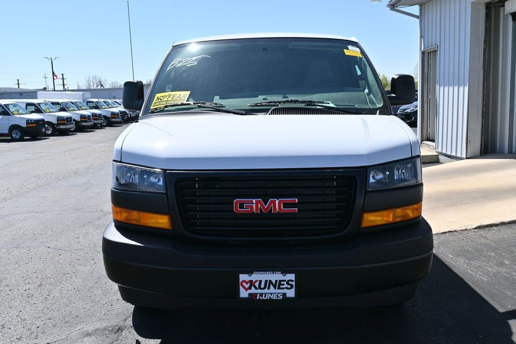 New 2026 GMC Savana 3500 Extended w/ Driver Convenience Package RWD image 8