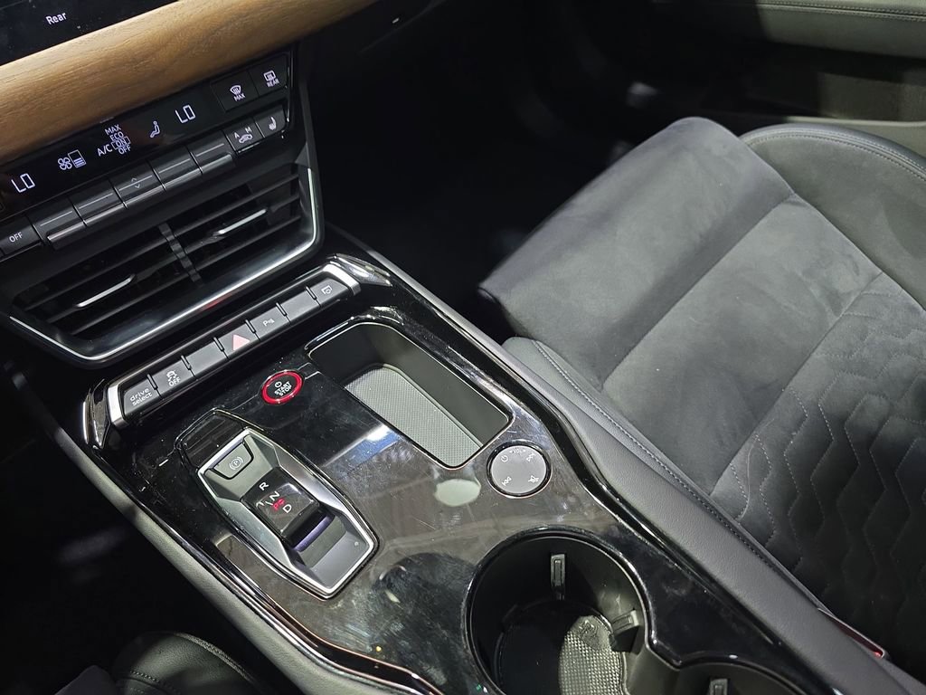 Used 2022 Audi e-tron GT Premium Plus AWD/4WD image 28