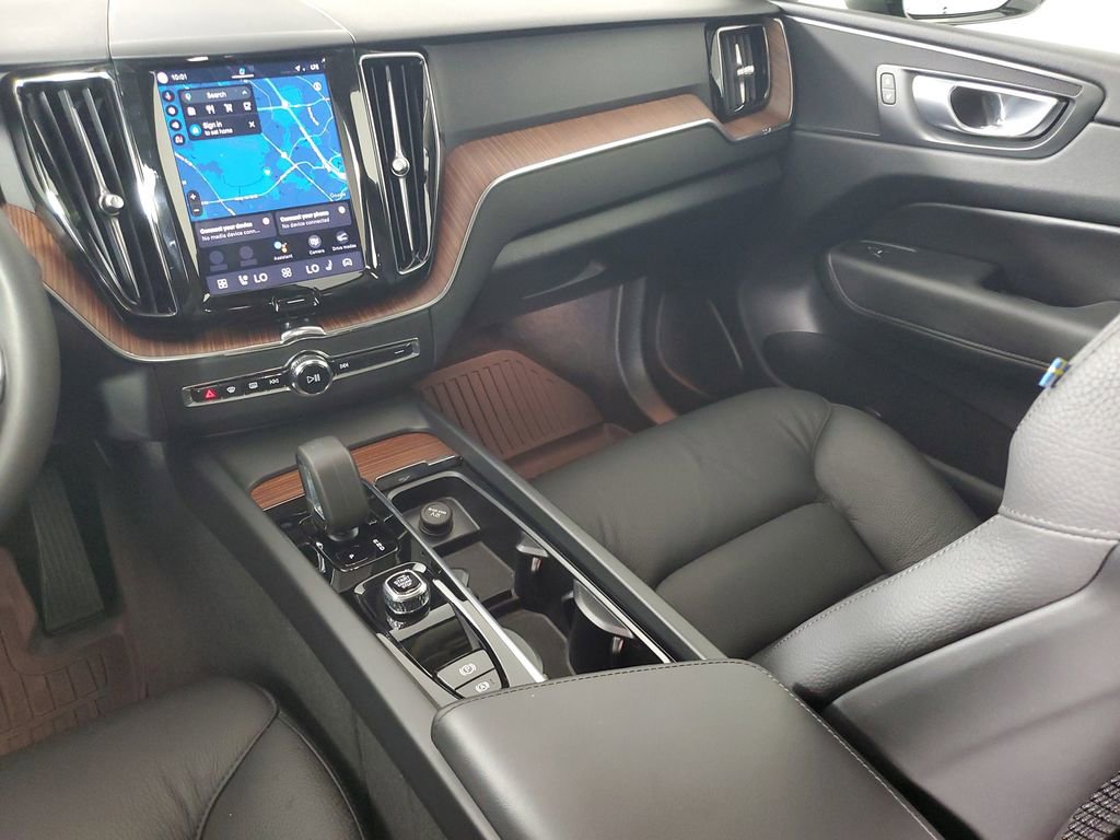 Used 2024 Volvo XC60 B5 Plus w/ Protection Package Premier AWD/4WD image 17