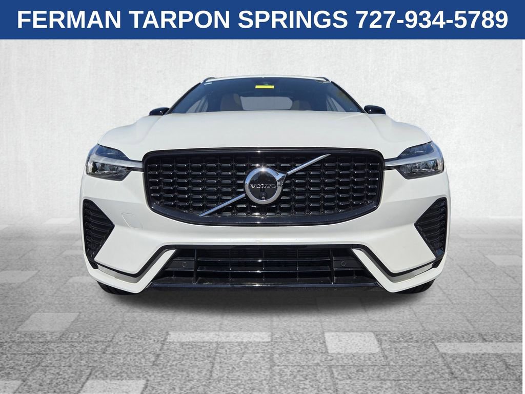 Used 2025 Volvo XC60 B5 Ultra w/ Protection Package Premier image 3