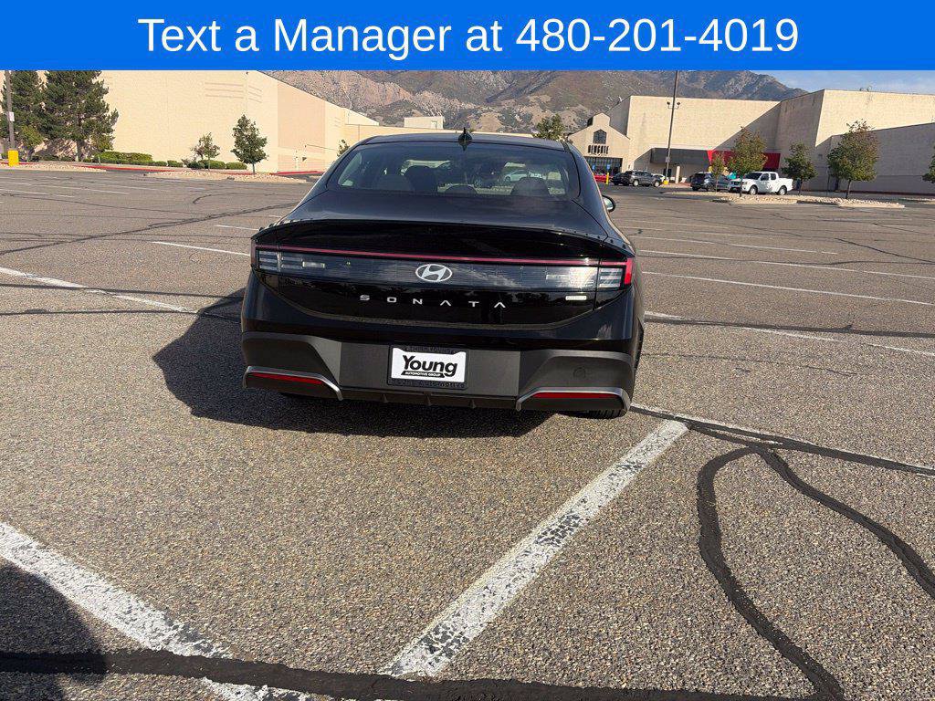 New 2027 Hyundai Sonata Blue FWD image 5