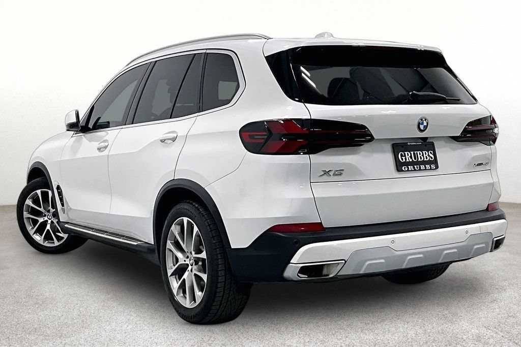 Used 2024 BMW X5 xDrive40i AWD/4WD image 12