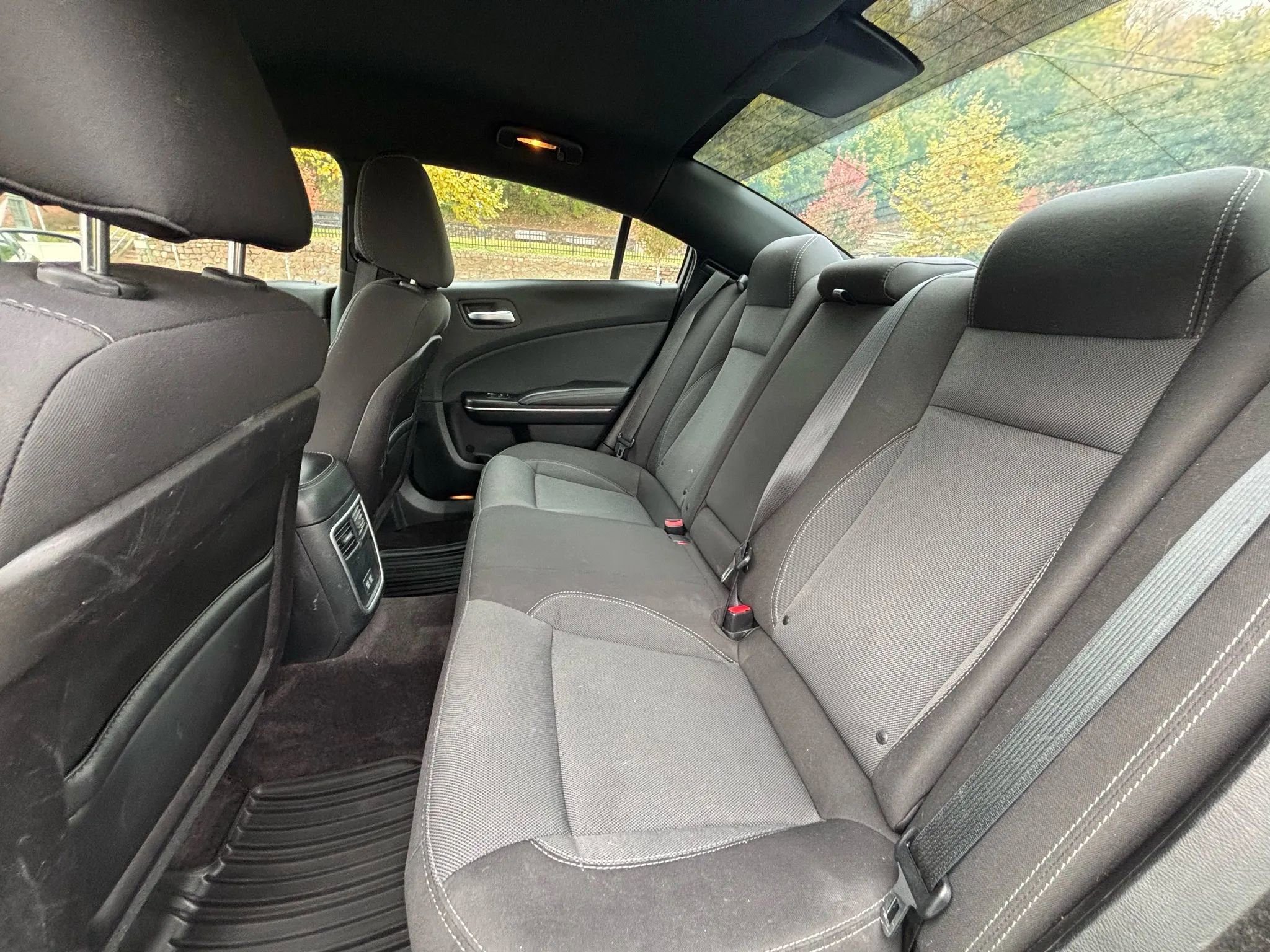 Used 2017 Dodge Charger SE w/ Popular Equipment Group image 20