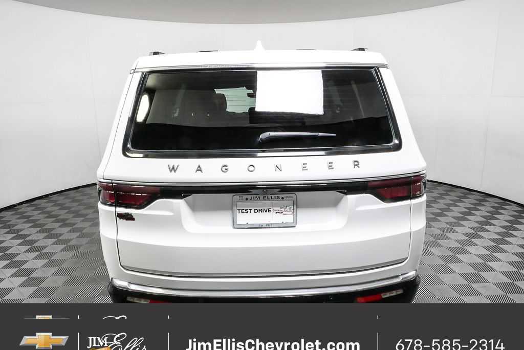Used 2023 Jeep Wagoneer 2WD w/ Convenience Group I image 31
