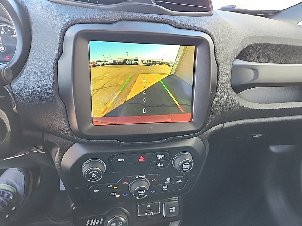 Used 2022 Jeep Renegade Trailhawk AWD/4WD image 23