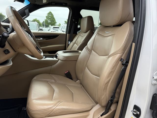 Used 2019 Cadillac Escalade ESV Platinum RWD image 26