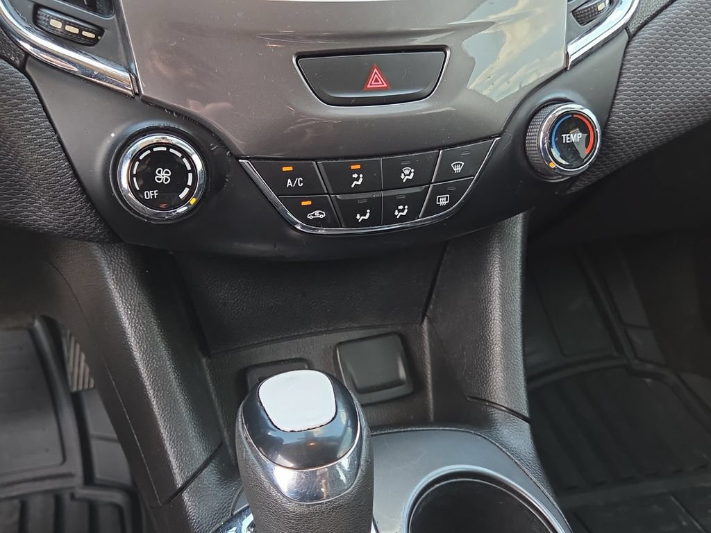 Used 2019 Chevrolet Cruze LS w/ LS Convenience Package FWD image 19