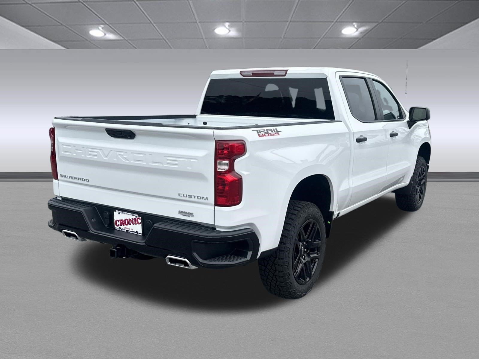 New 2026 Chevrolet Silverado 1500 Custom Trail Boss w/ LPO, Dark Essentials Package AWD/4WD image 3