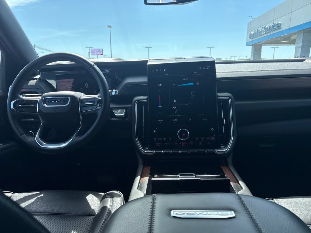 Used 2025 GMC Yukon Denali AWD/4WD image 24