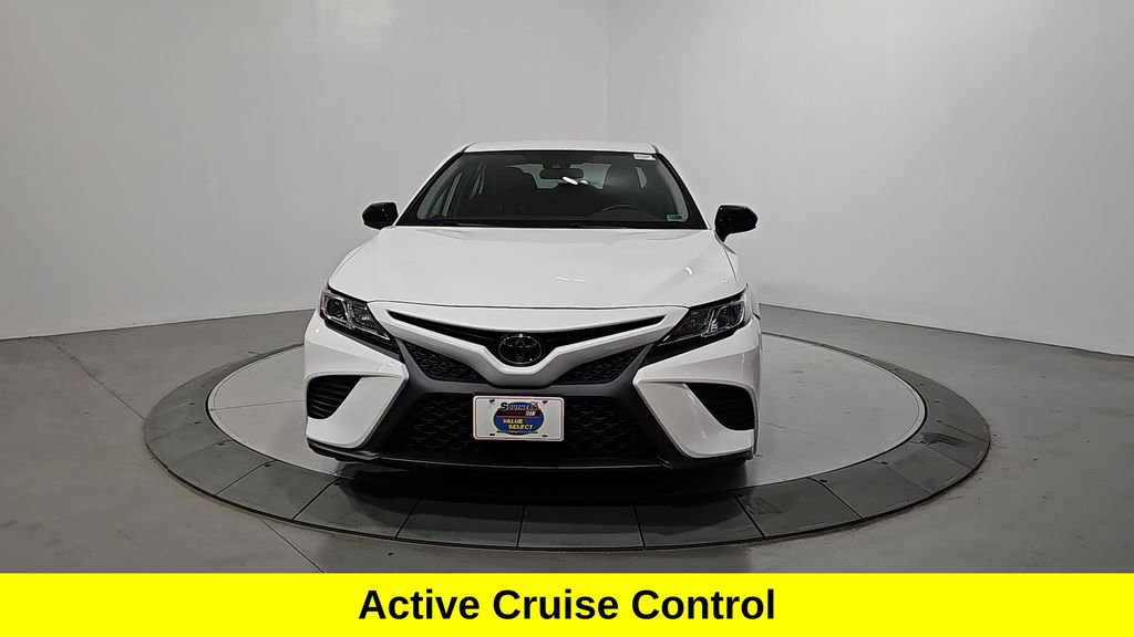 Used 2020 Toyota Camry SE image 8