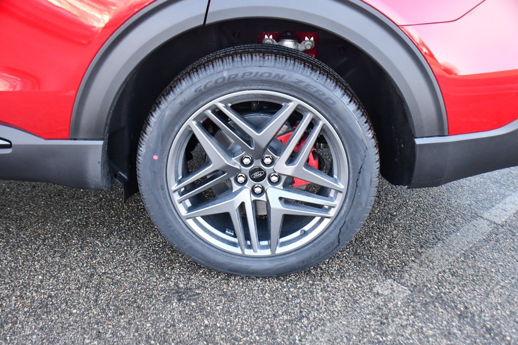 New 2026 Ford Explorer ST-Line w/ ST-Line Street Pack image 23