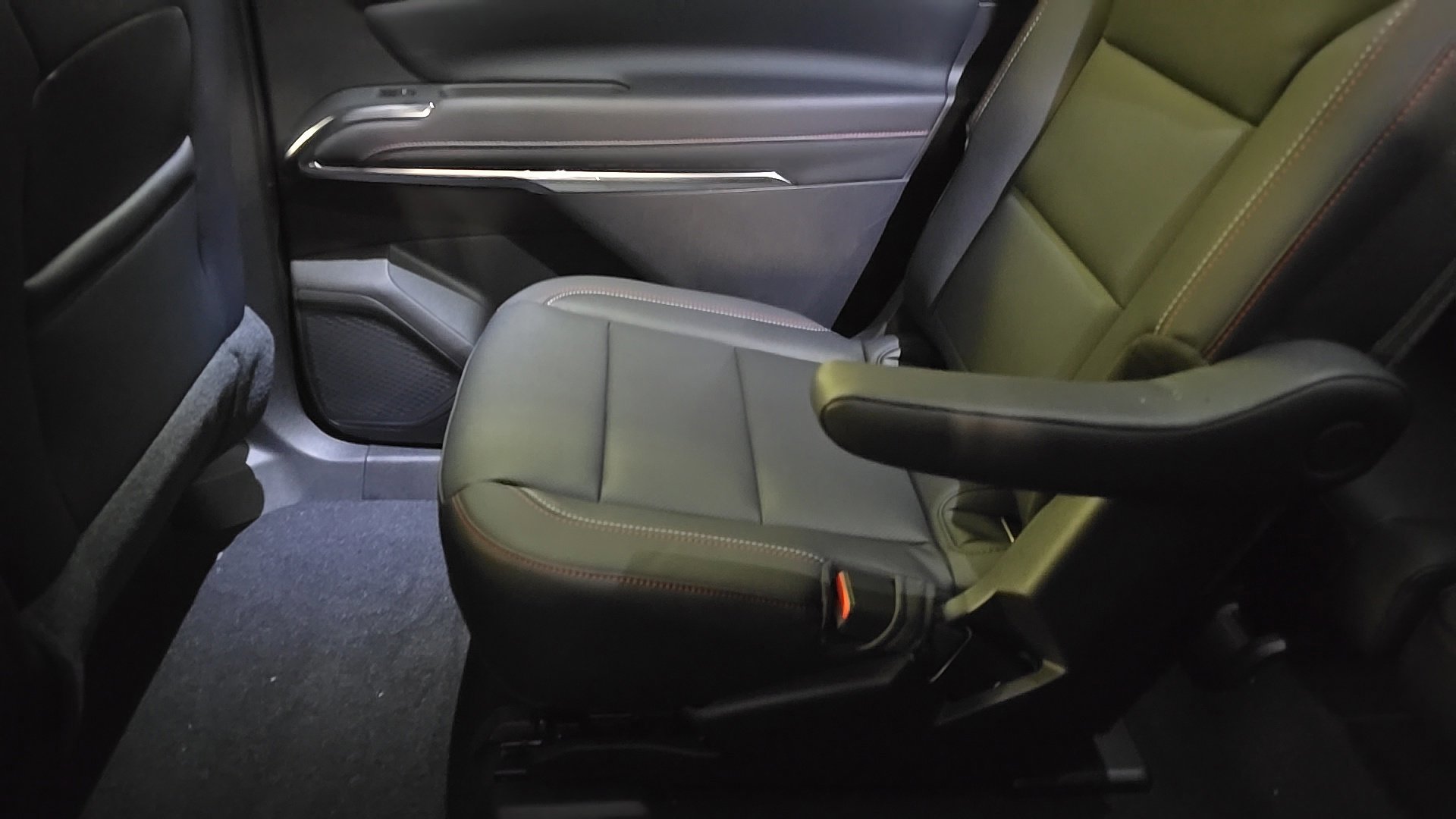 New 2026 Chevrolet Traverse Z71 w/ Driver Confidence Package image 15