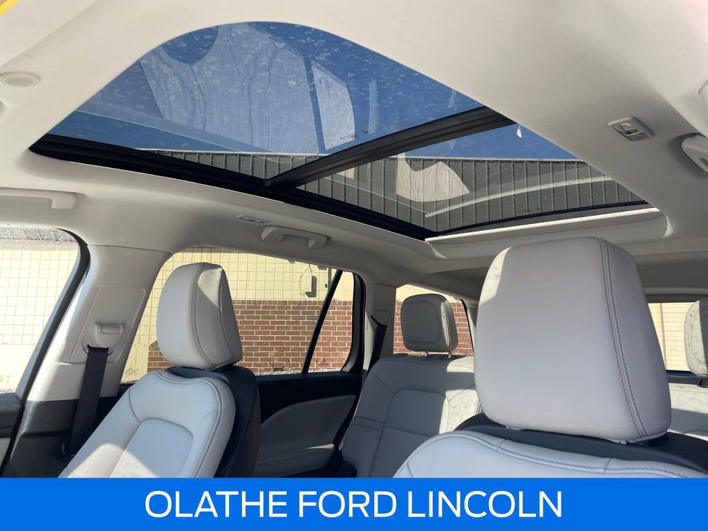 Used 2025 Lincoln Aviator Premiere w/ Jet Appearance Package image 20