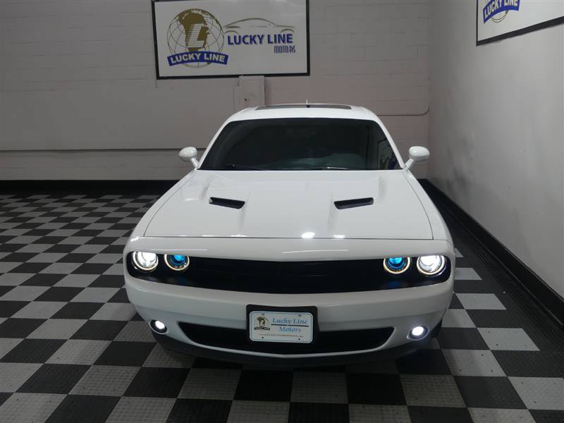 Used 2023 Dodge Challenger SXT w/ Blacktop Package RWD image 3