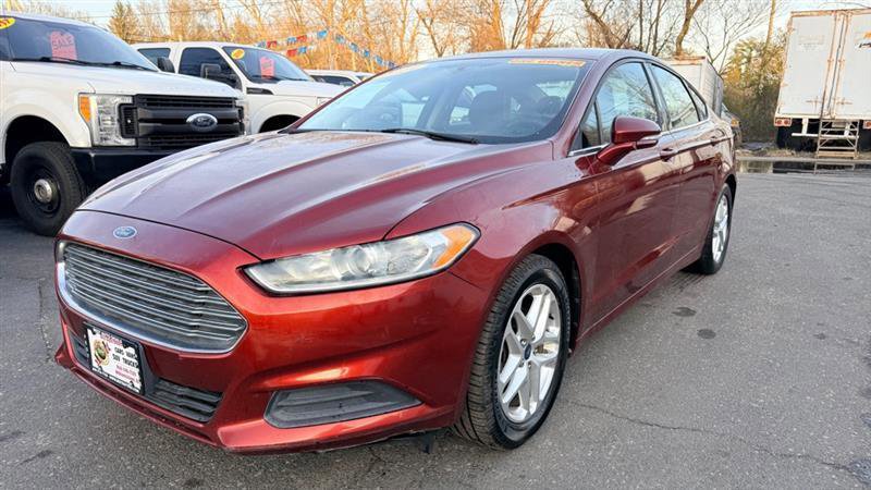 Used 2014 Ford Fusion SE image 5