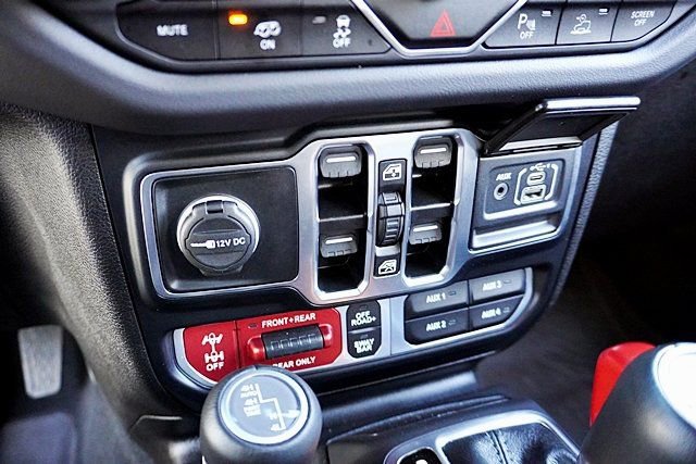 Certified 2024 Jeep Wrangler Unlimited Rubicon 392 image 37