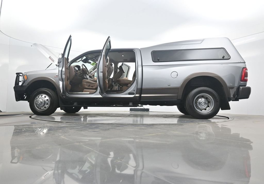 Used 2023 RAM 3500 Limited AWD/4WD image 43