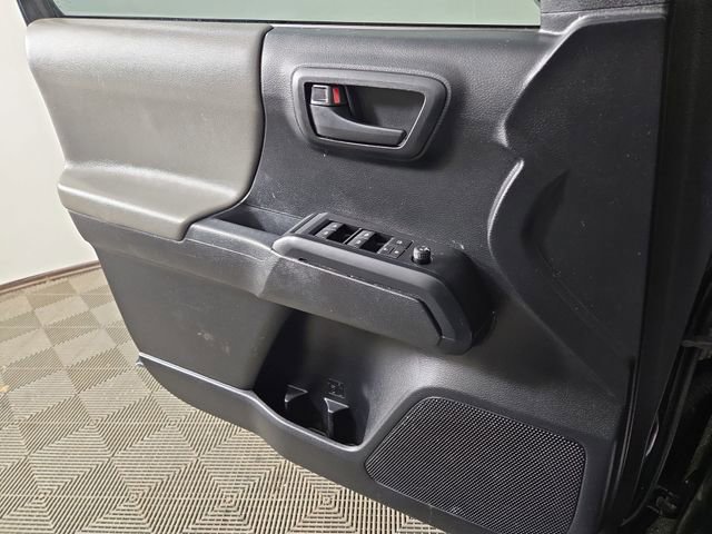 Used 2022 Toyota Tacoma SR image 28
